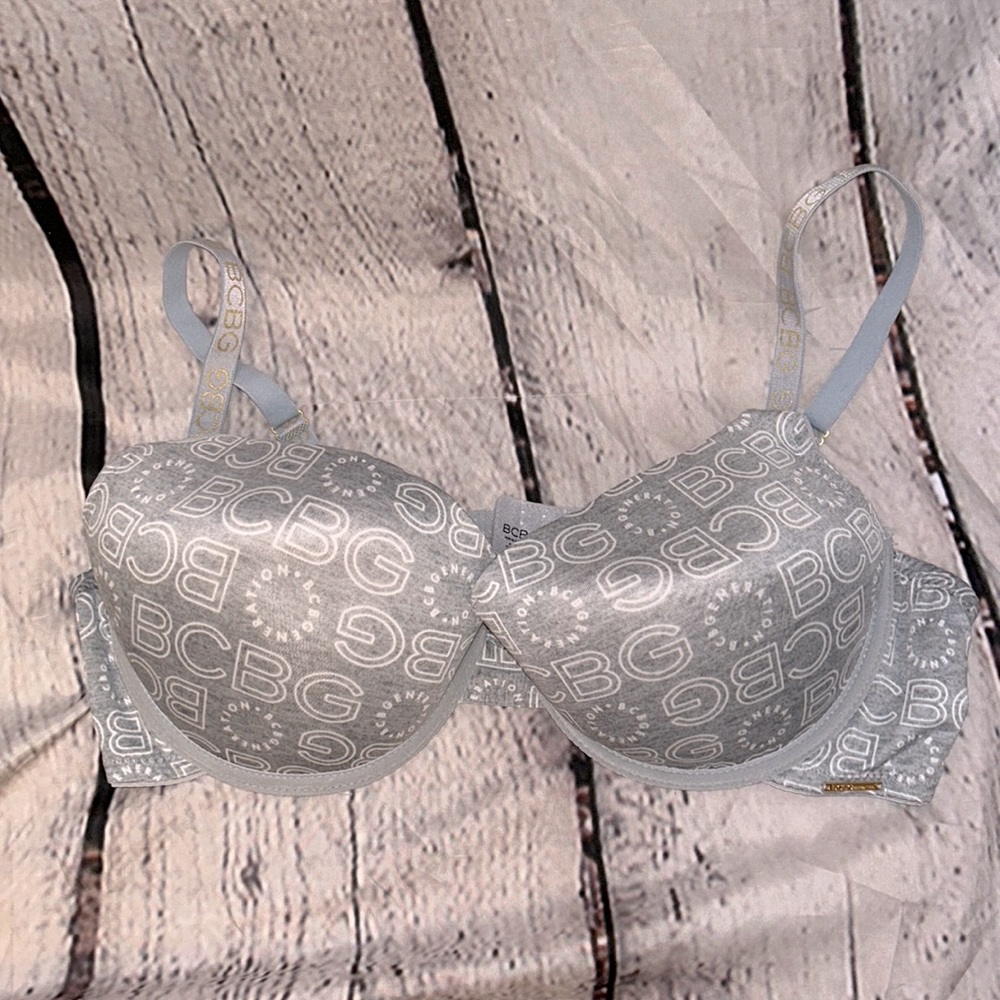 BCBGeneration Gray & White Bra Size 42D Excellent Condition